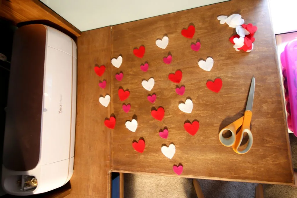 How to make a Cupid's Arrow Valentine's Day Wall Hanging