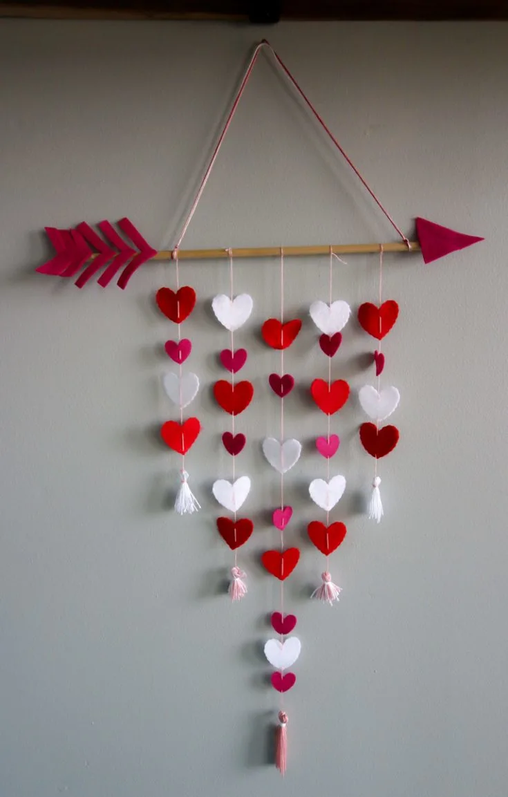 How to make a Cupid's Arrow Valentine's Day Wall Hanging