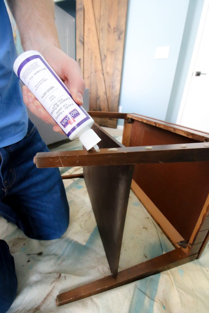 Applying medium polishing compound