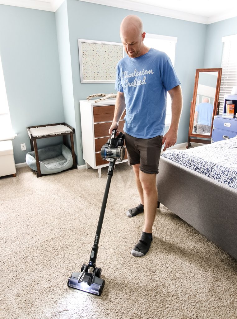 Vacuuming with Blade MAX