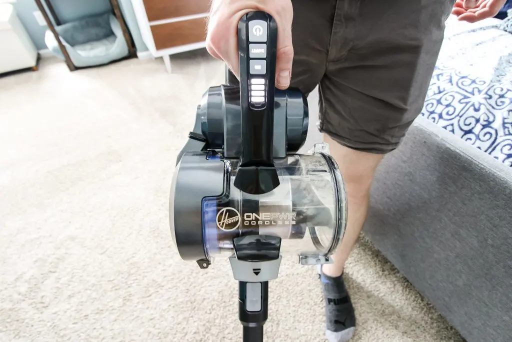 Hoover Blade MAX container