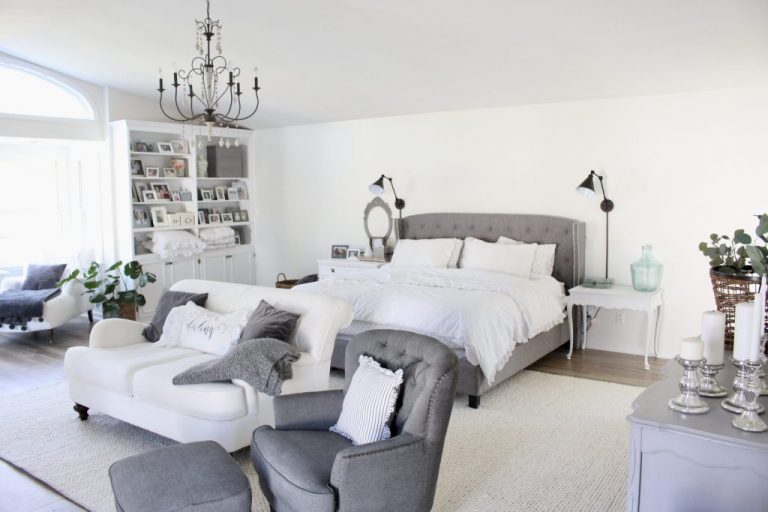 The 21 Best Paint Colors For Master Bedrooms In 2025 7652AE64 EF5B 49DC AB69 DA50C76DCB68 1 201 A Scaled 1 Fit10242c683ssl1 768x512