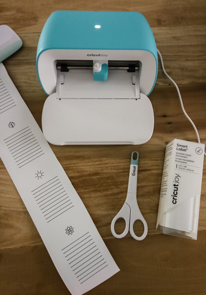 Use label vinyl and pen to create writable labels with a cricut joy