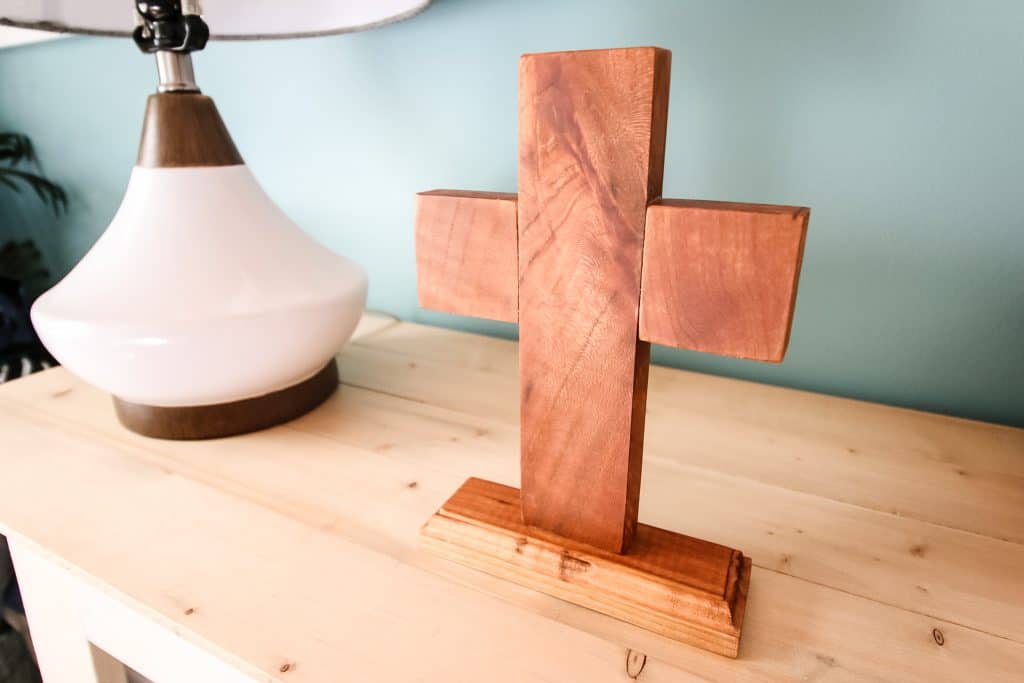 Simple wooden cross gift idea - Charleston Crafted