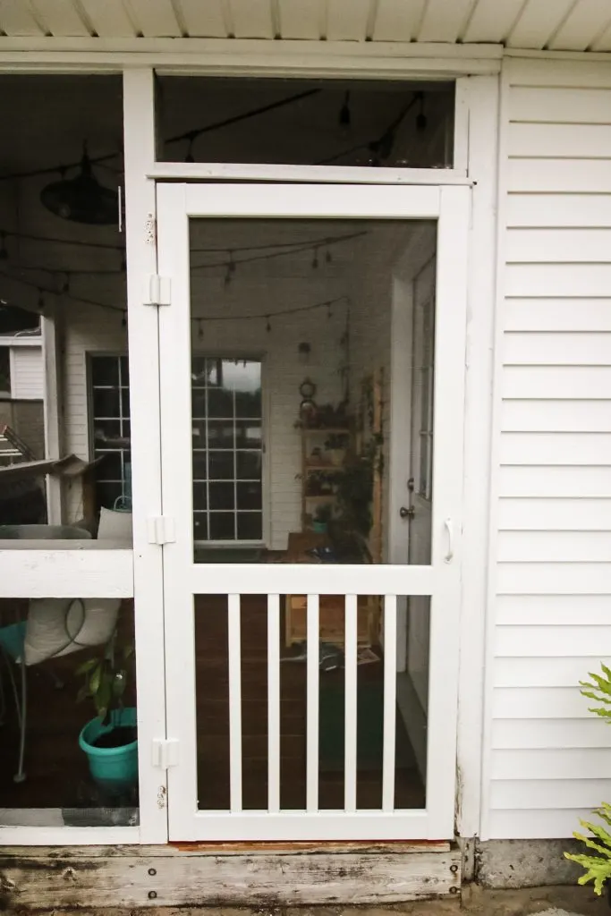 How to replace a screen door - Charleston Crafted