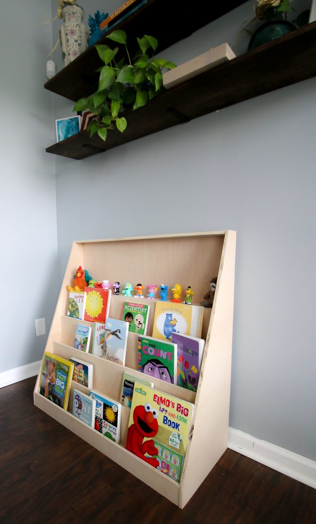 Full view of Montessori front facing bookshelf