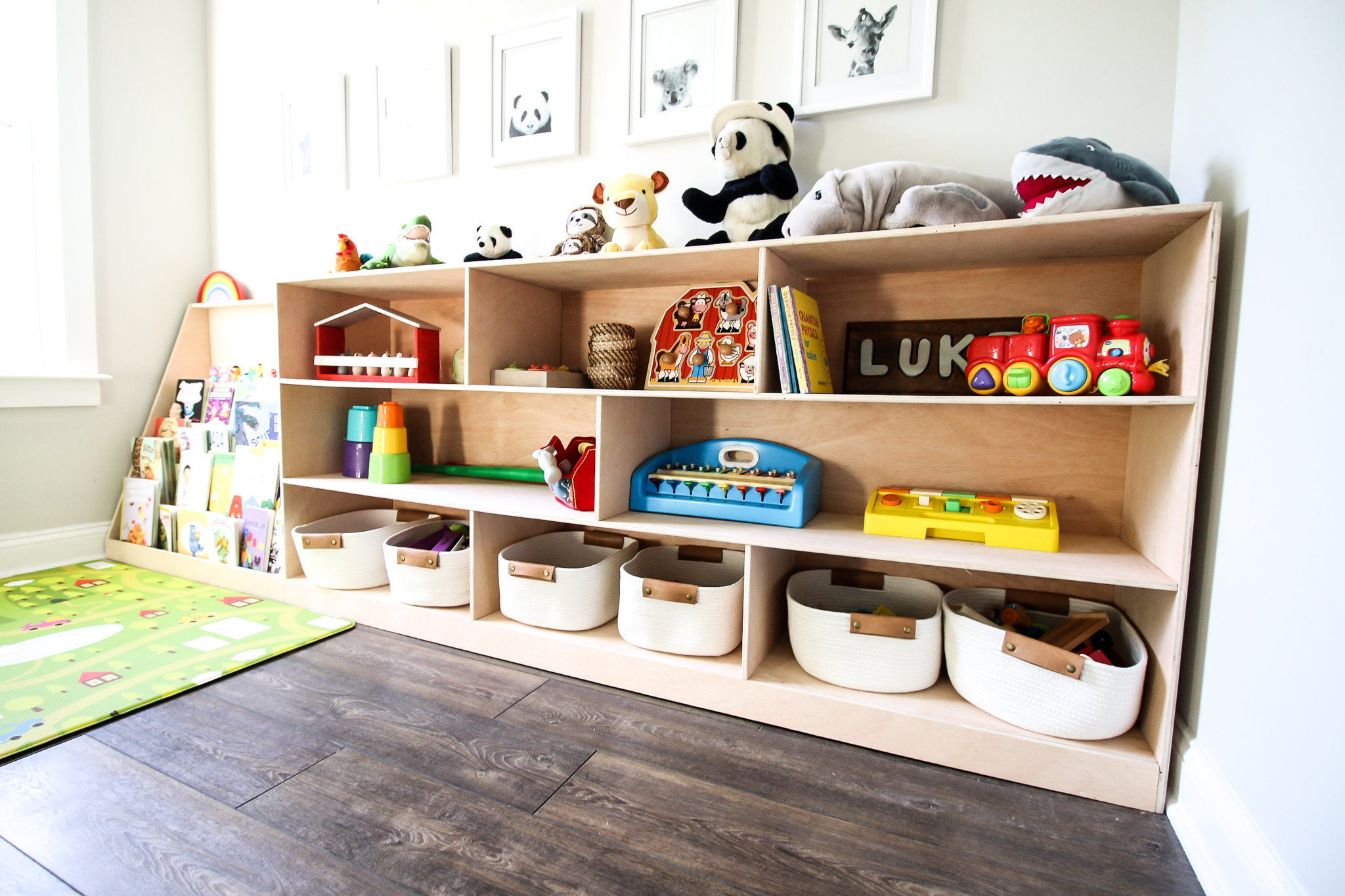 Diy Montessori Toy Shelf With Pdf Plans, Large White Wooden Montessori Bookcase Dollhouse Toy Storage Ideas