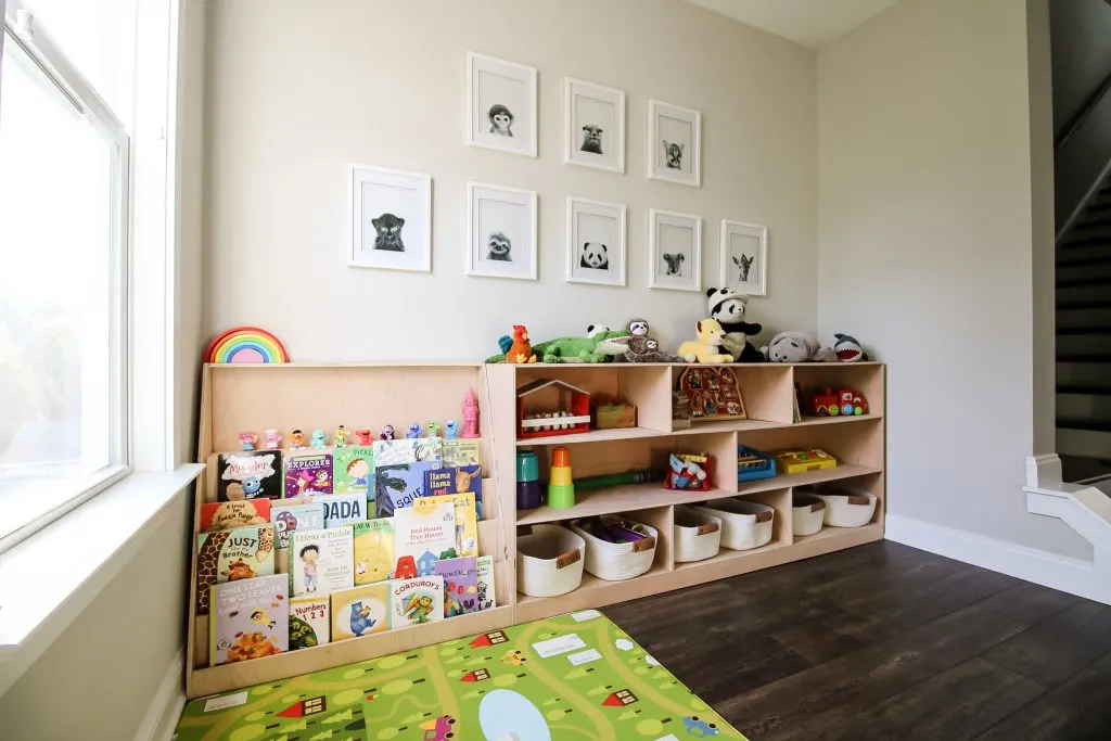 Montessori toy shelf and bookshelf