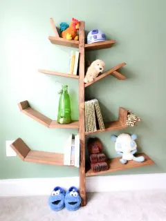 Final picture of tree shelf