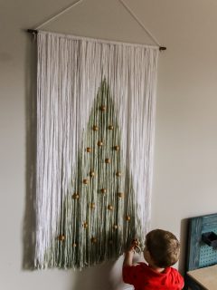 DIY rope & wood boho style Christmas wall hanging