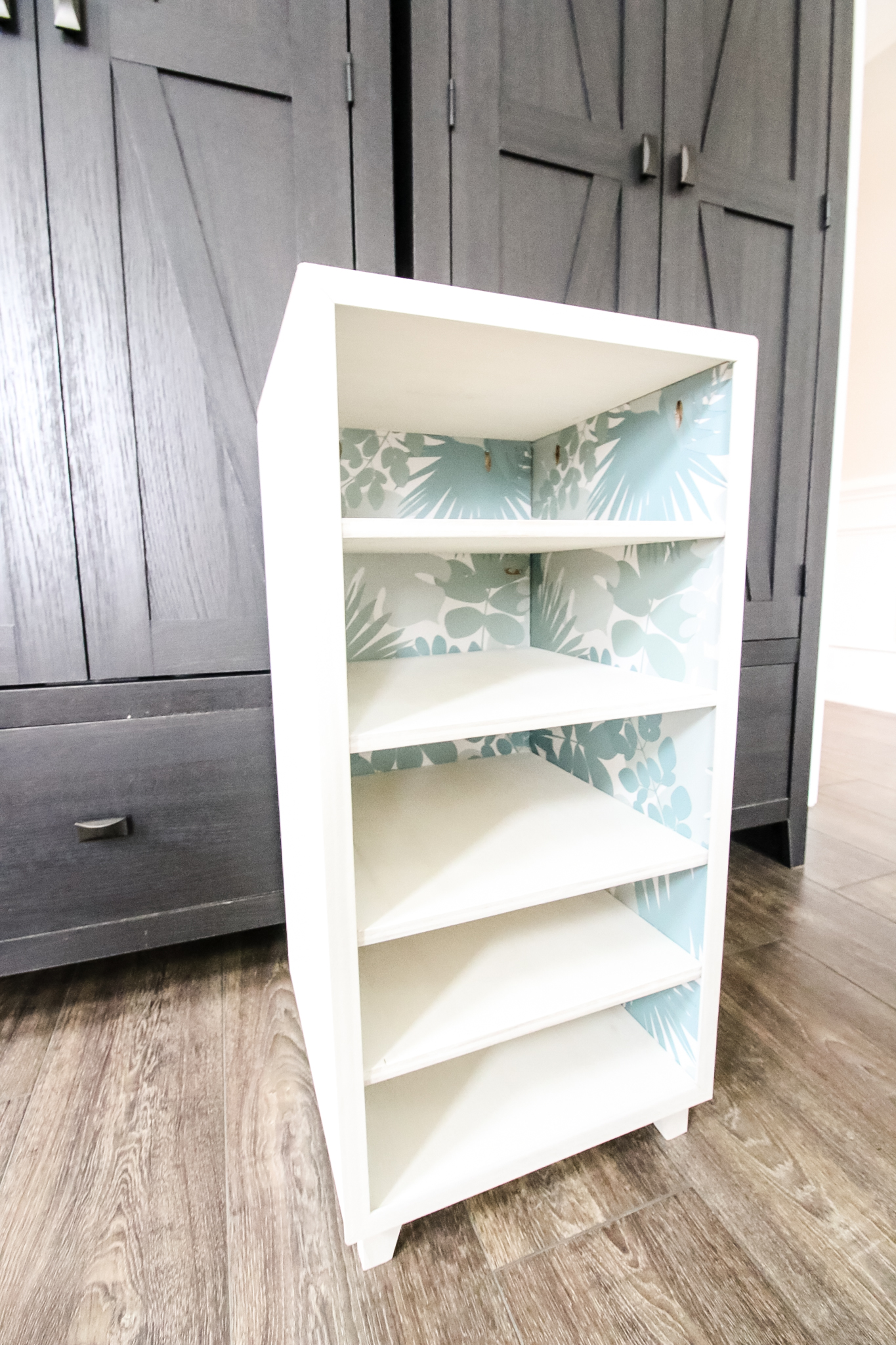 How to build an easy DIY shoe rack