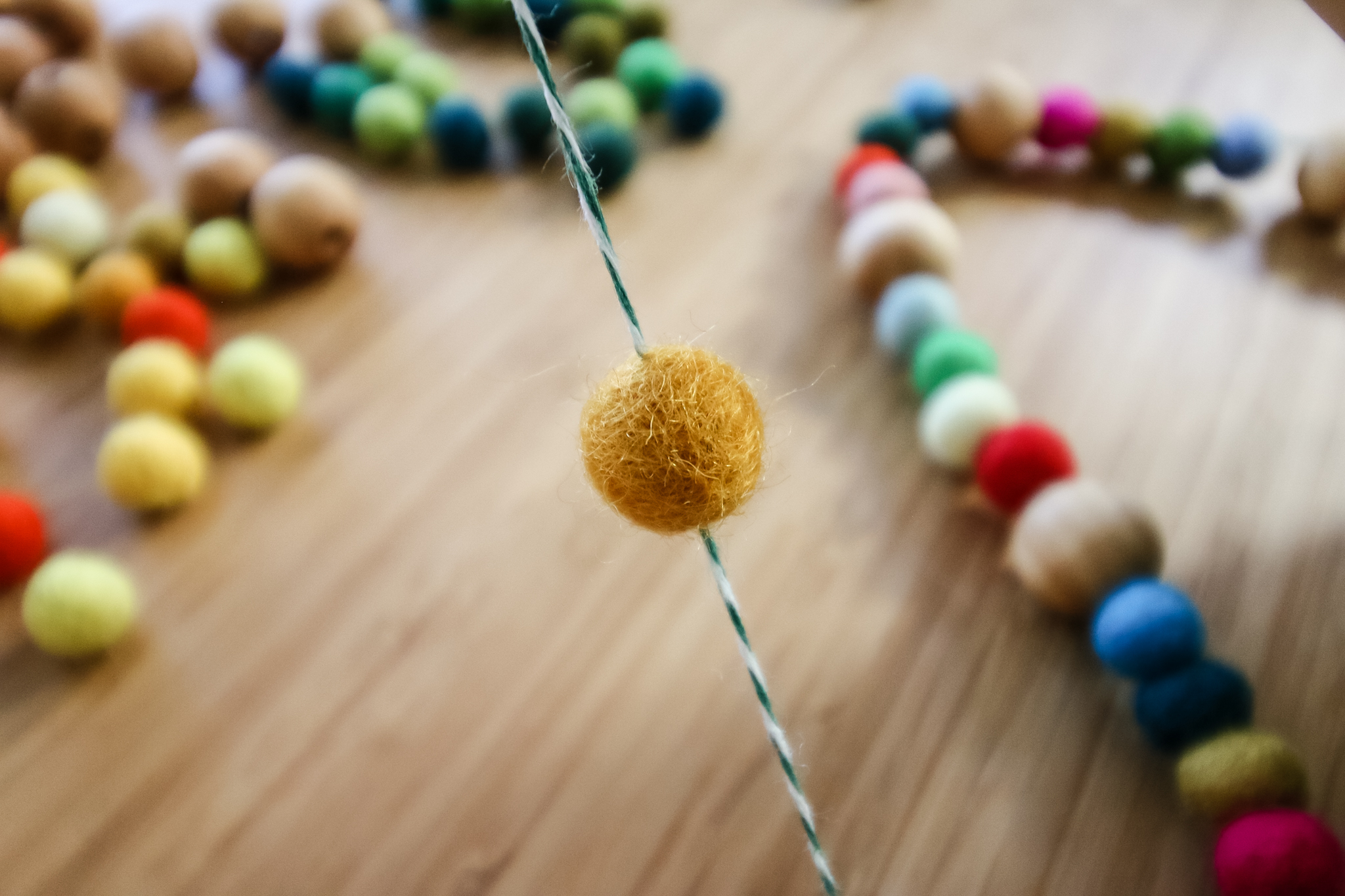 spacing of felt ball pom poms