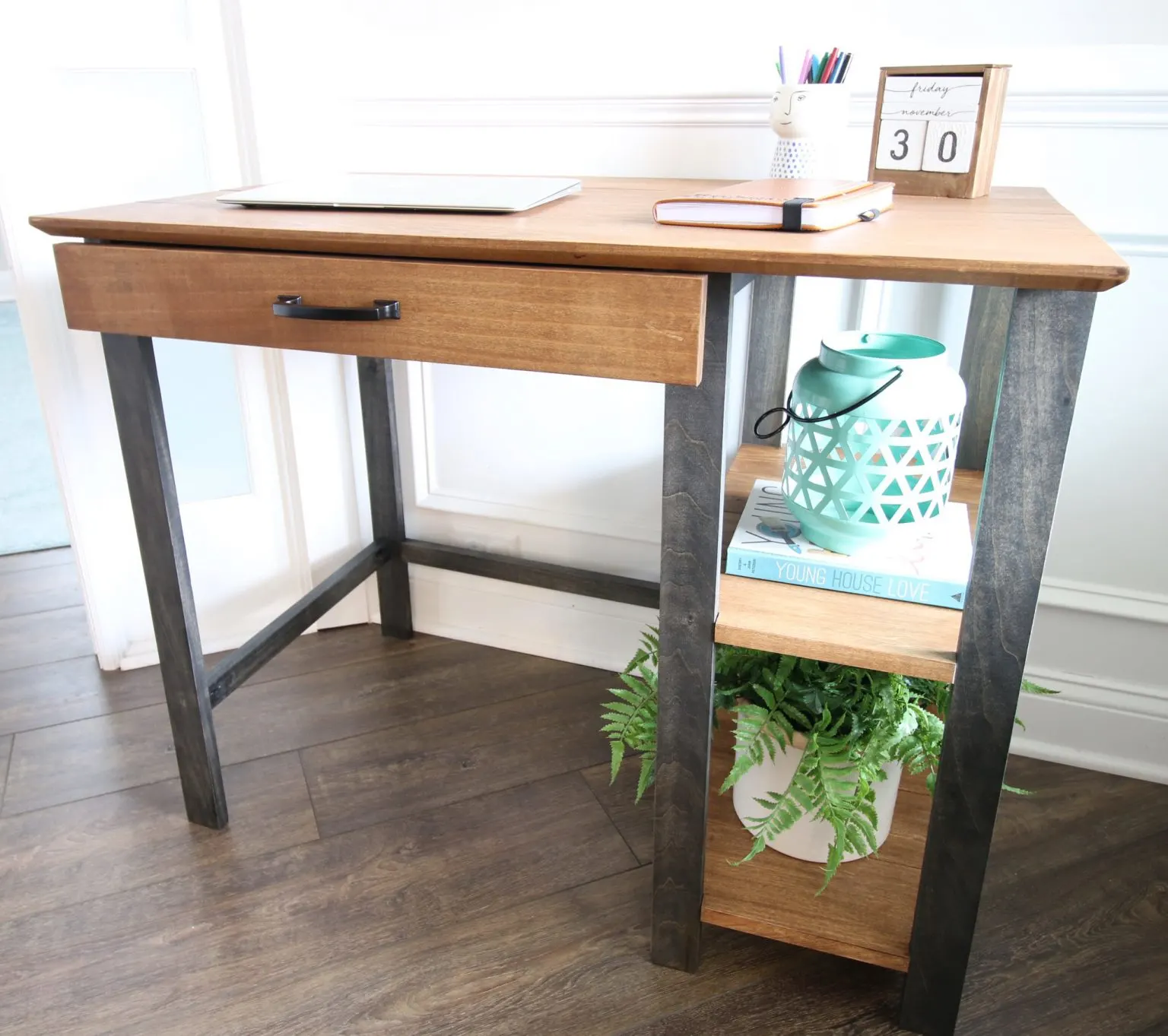 small desk with drawer