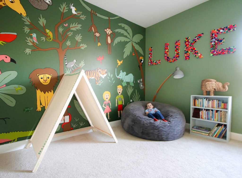 jungle theme toddler bedroom