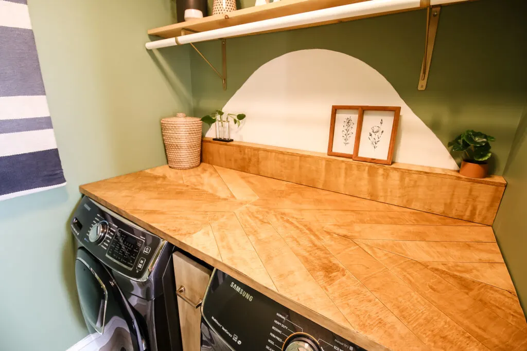 Horizontal picture of countertop