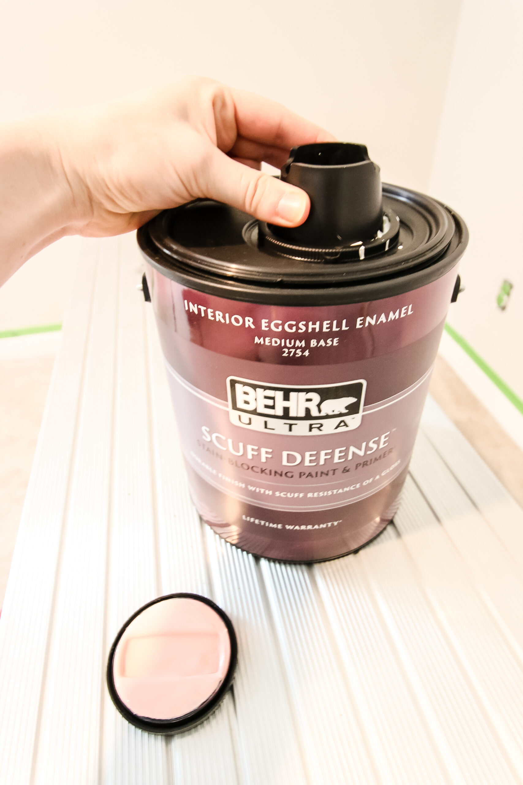 How To Open A Can Of Paint How to open a can of Behr paint with the Simple Pour Lid