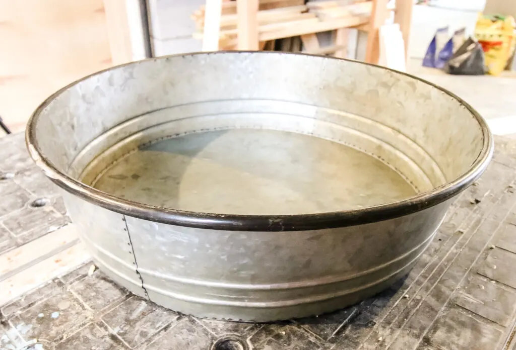 thrifted galvanized metal tray bucket