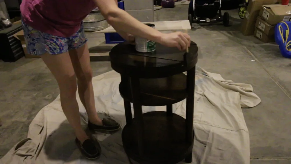 applying spar urethane to wood furniture for outdoor use