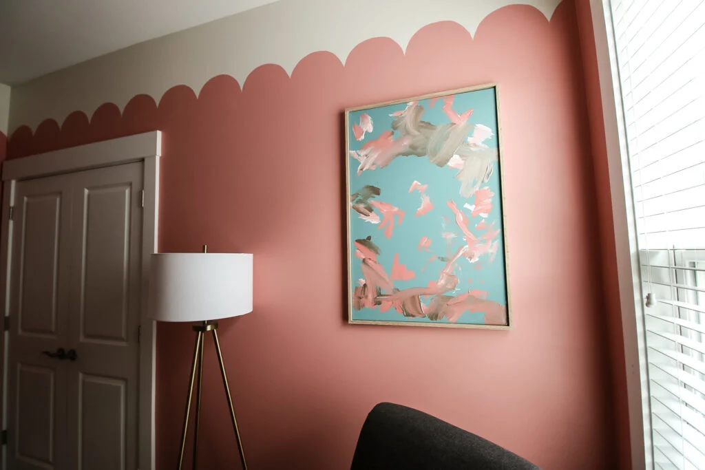 Canvas above chair with scallop wall