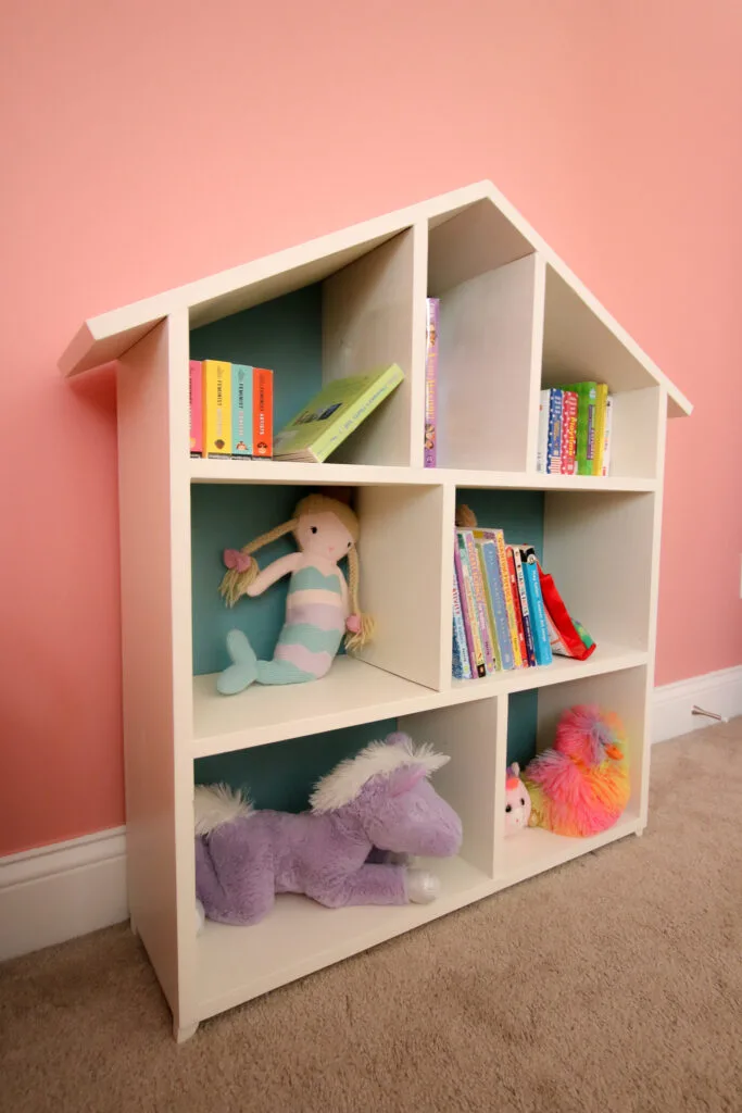 Full picture of DIY dollhouse bookshelf