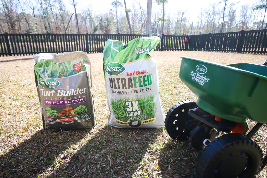 How to use Scotts Turf Builder Triple Action Southern & Ultrafeed