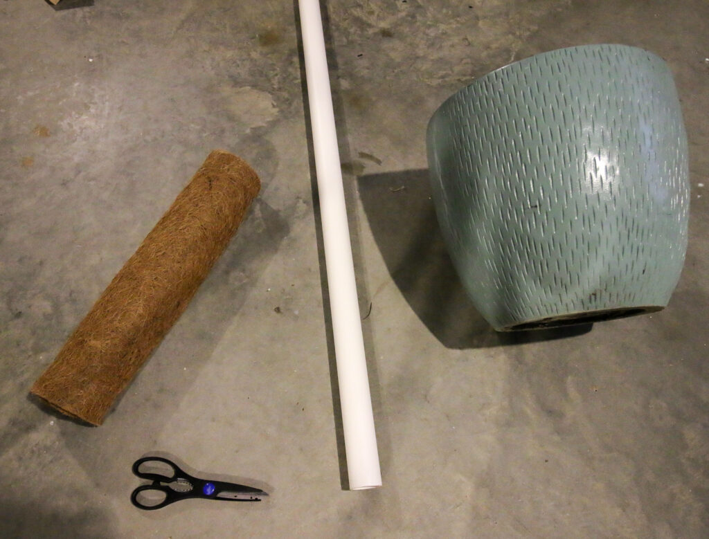 supplies used to make a pothos pole