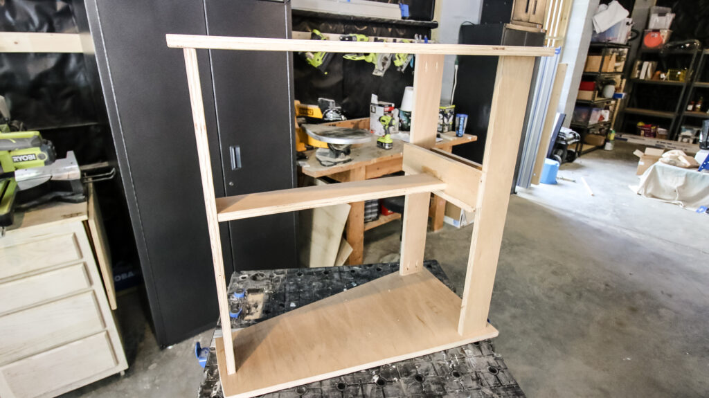 Attaching top to scroll saw stand