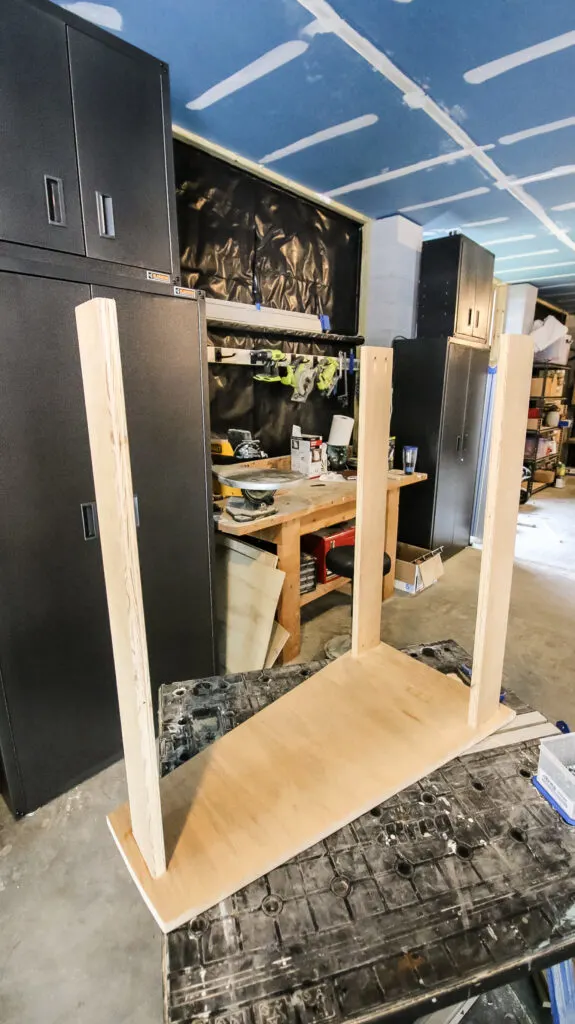 Adding legs to scroll saw stand