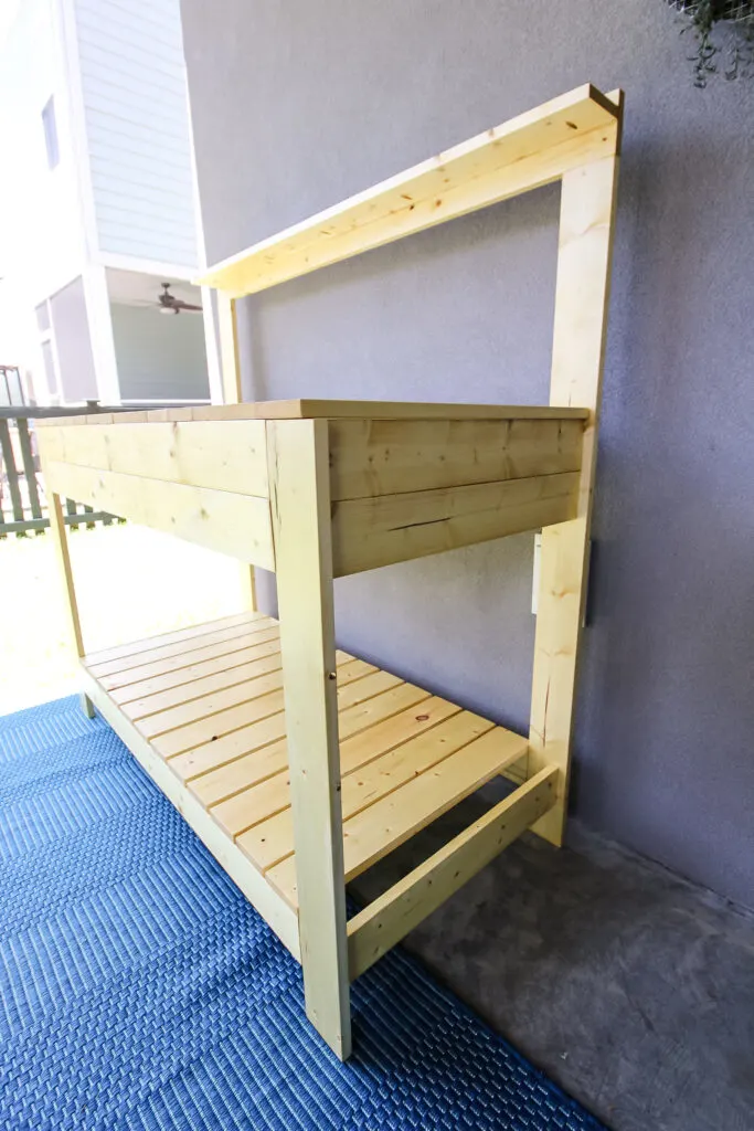 Side view of DIY potting bench