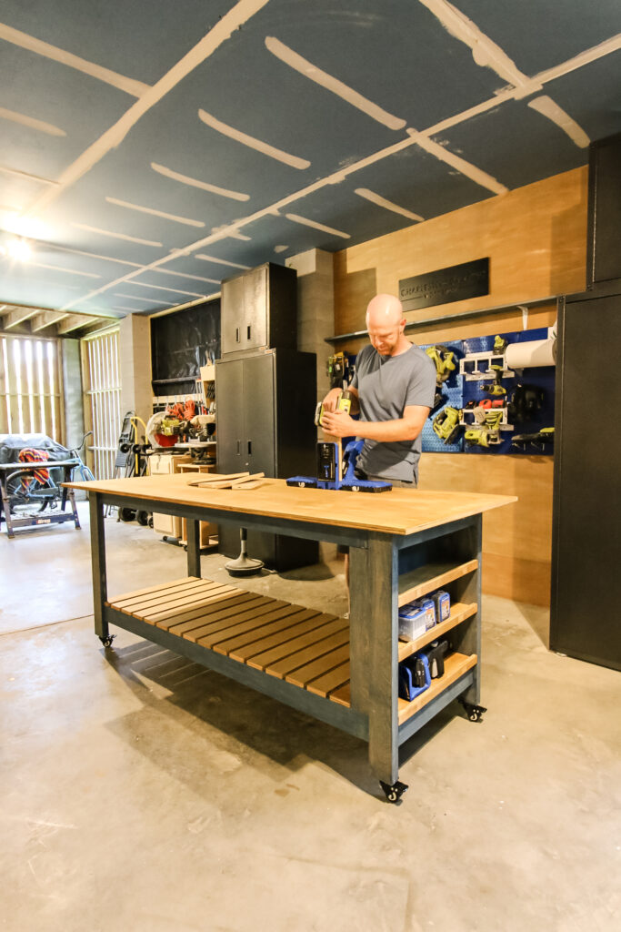 Mobile workbench in front of workshop