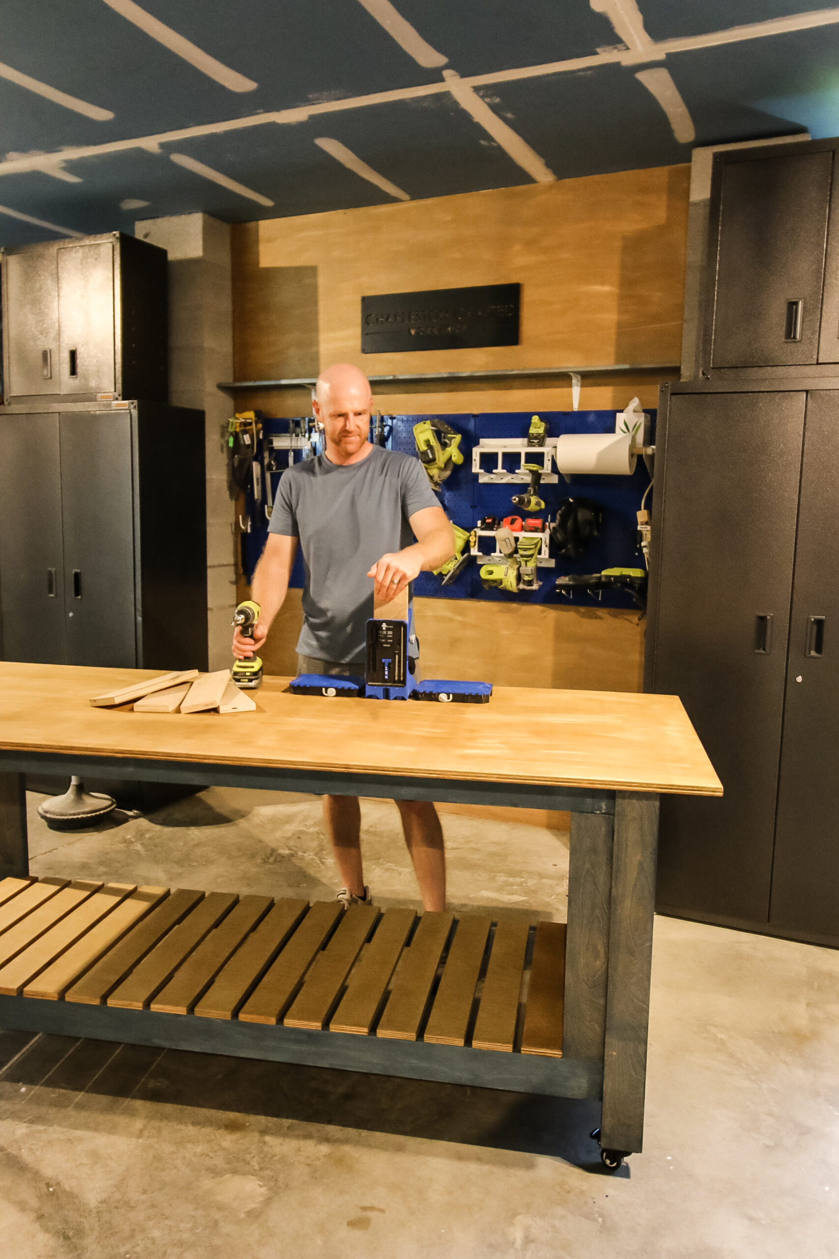 Heavy-Duty Plank Workbench, Woodworking Project