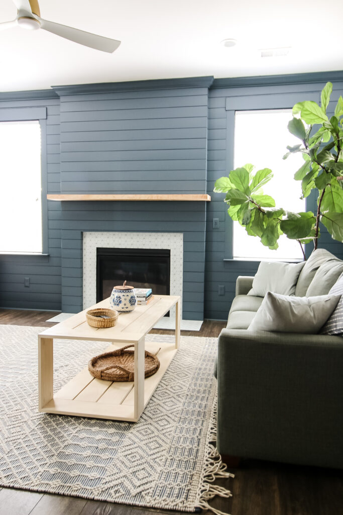 Vertical picture of coffee table in living room