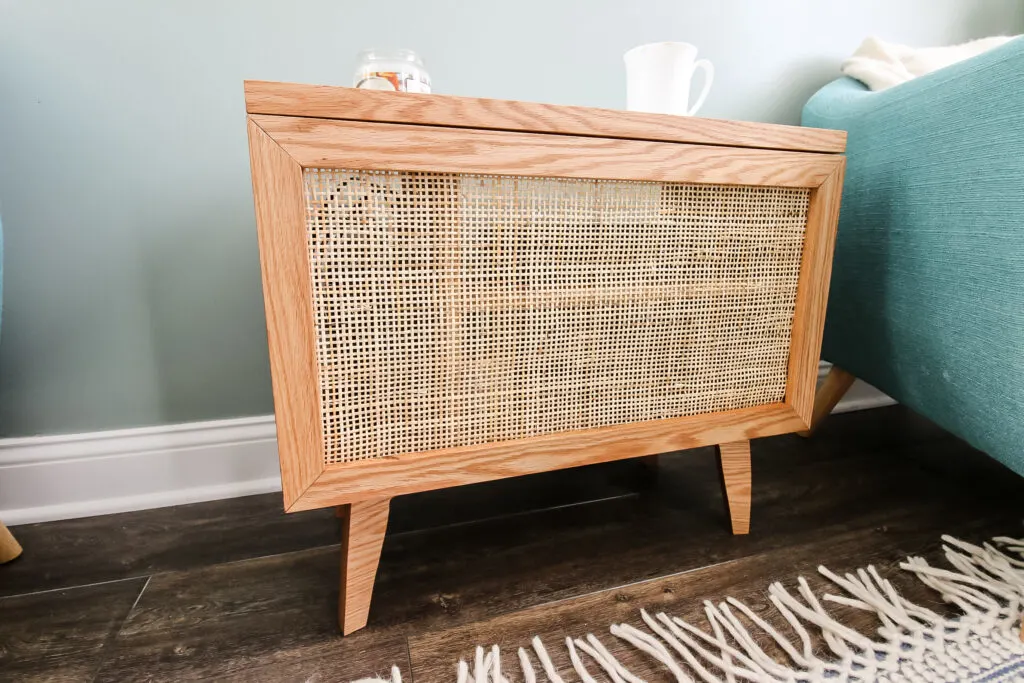 Wide picture of DIY side table with tile top