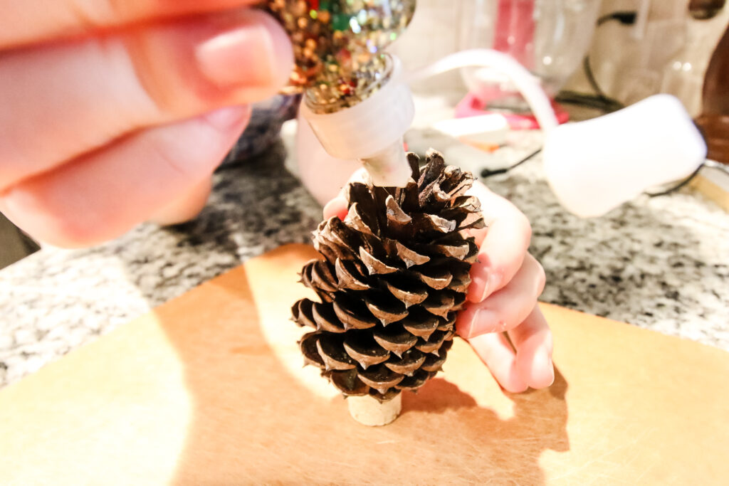 How to make pine cone Christmas trees: 2 ways