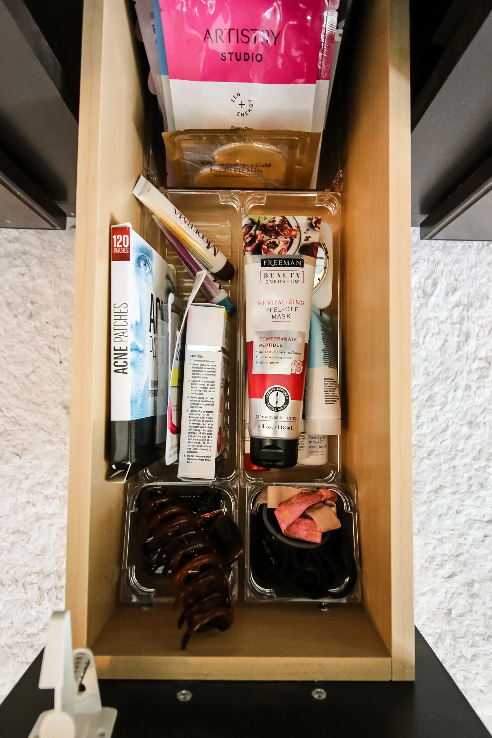 How I Keep My Bathroom Drawers Organized - Fashion Jackson