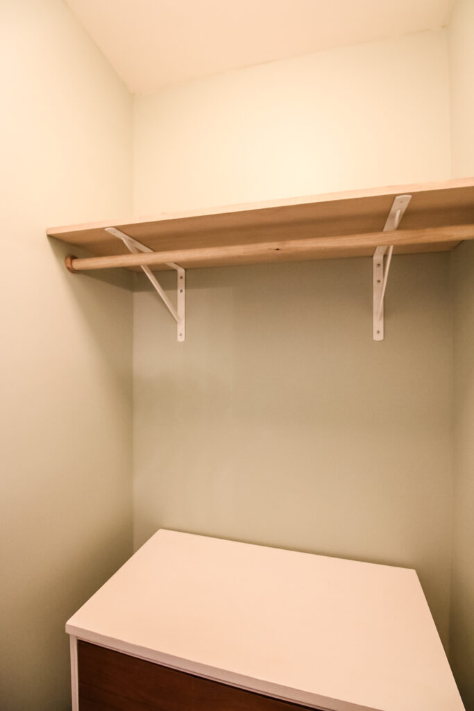 Heavy duty shelves in linen closet