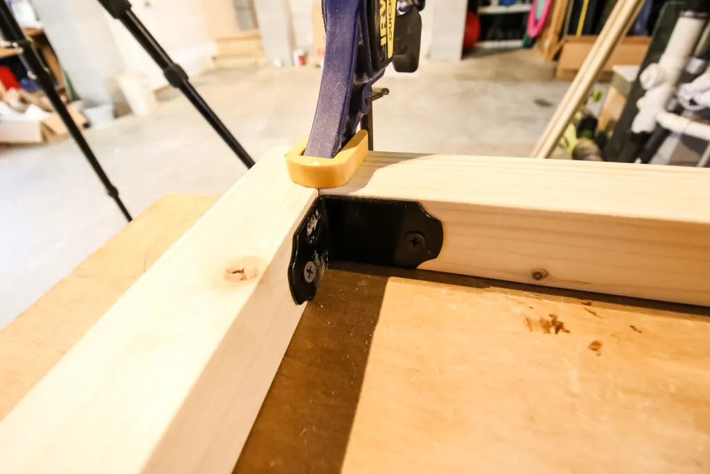 Clamping boards for art display