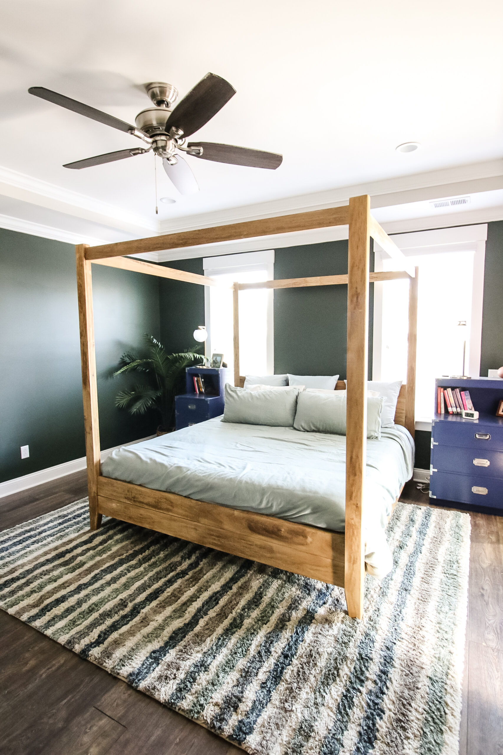 How to build a DIY four poster canopy bed