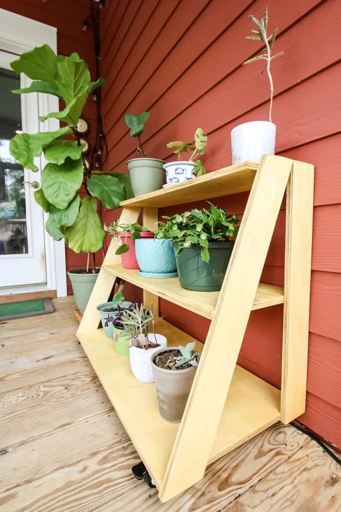 Side view of angled plant stand