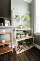 How to build a DIY plant stand with hanging bar
