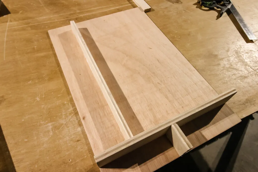Assembling DIY kitchen drawer dividers