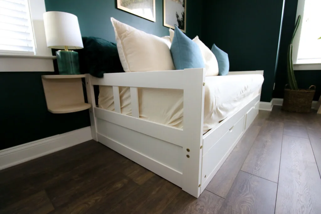 daybed in a green room