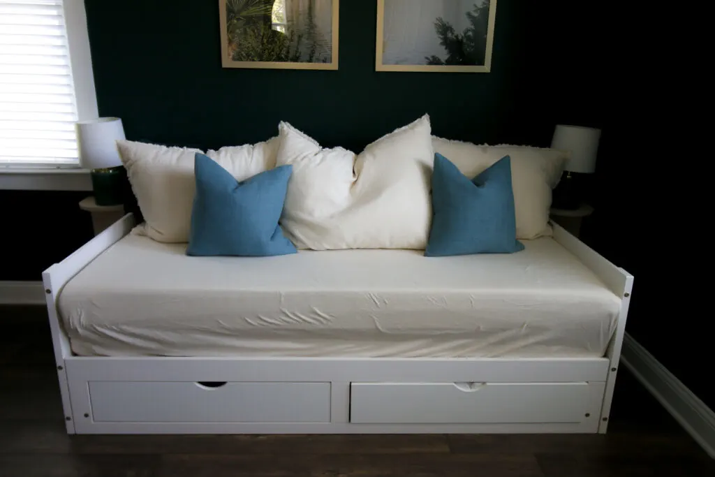 pillows on a daybed