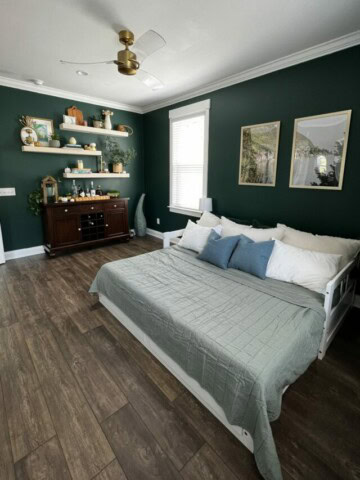 gold and green guest bedroom