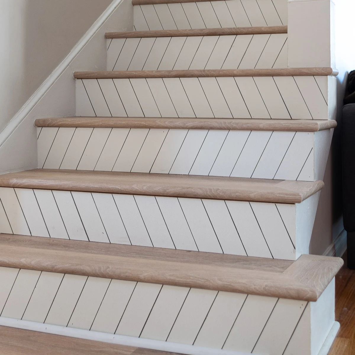 26 Inspiring DIY Staircase Makeover Ideas