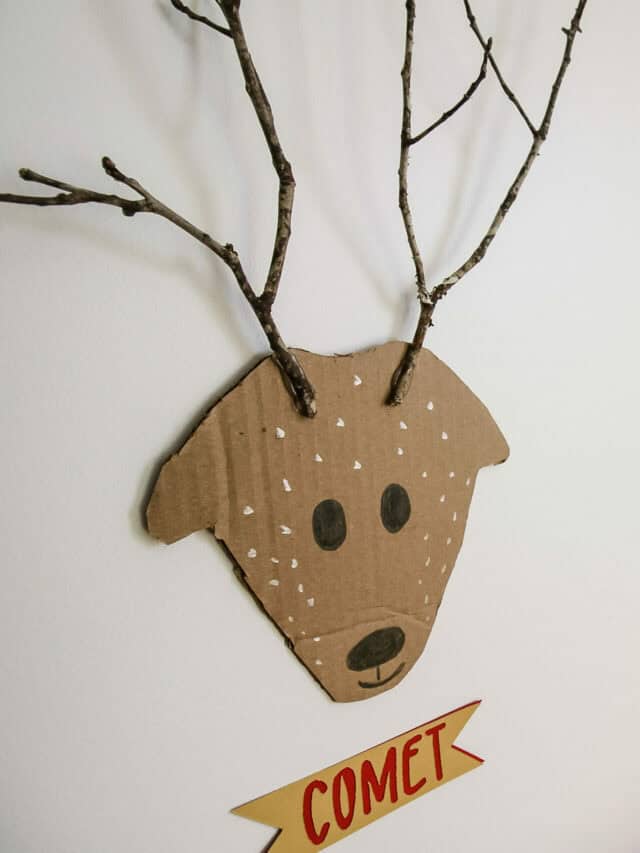 DIY Reindeer wall hangings