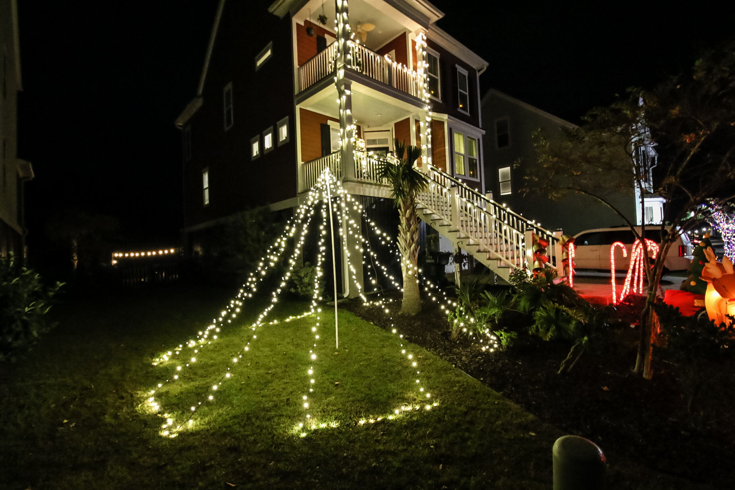How to make a DIY pole Christmas tree