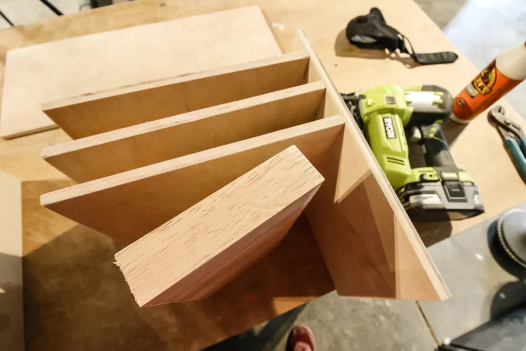 Assembling right side of paper tray organizer