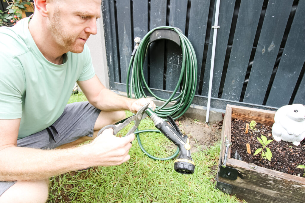 Cutting off nozzle from hose