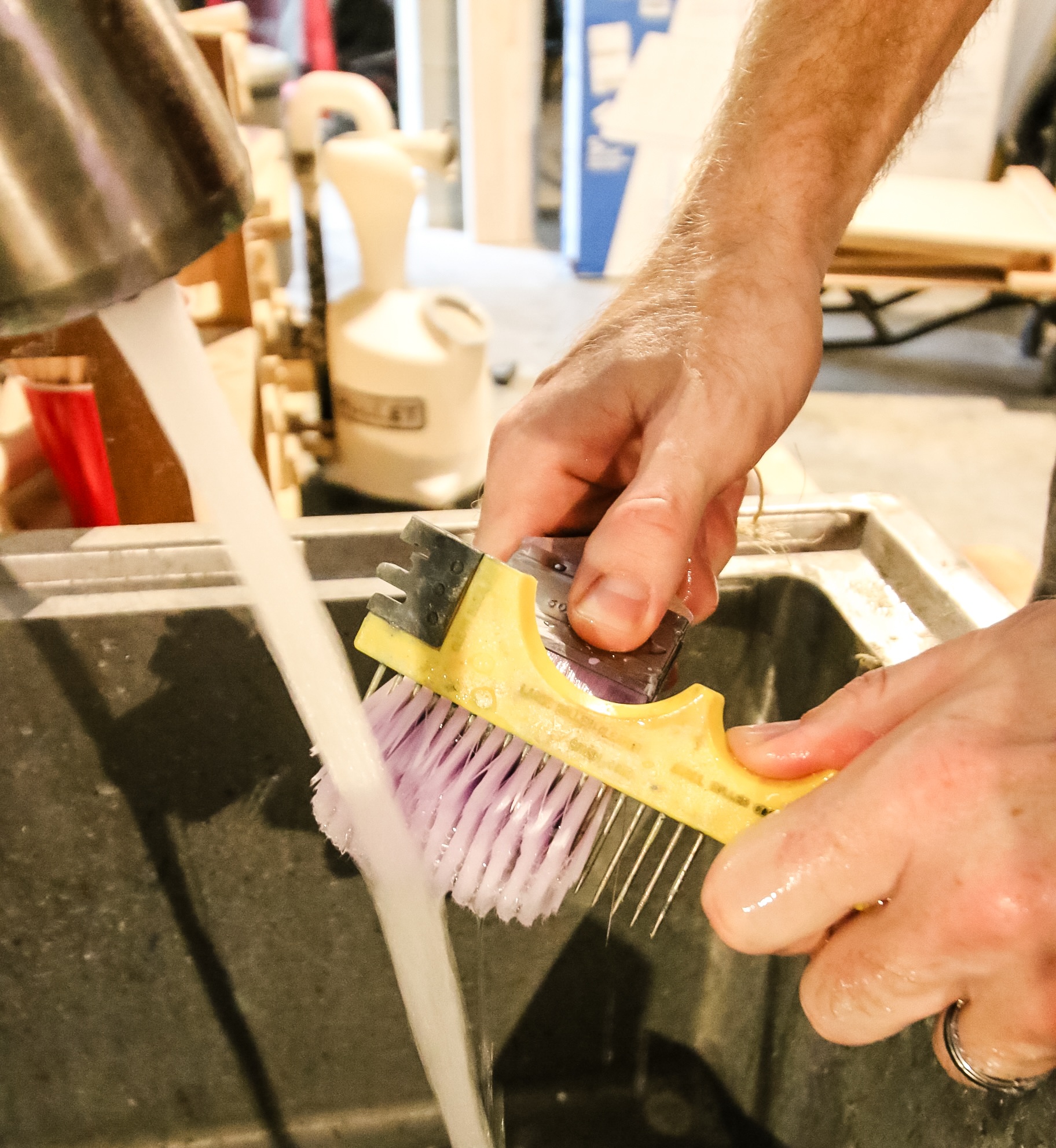 Polyurethane brush discount